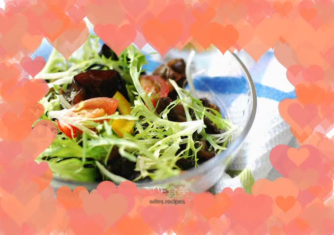 Post-holiday vegetables: fungus mixed with fruit vinegar