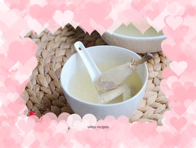 Delicious chicken soup