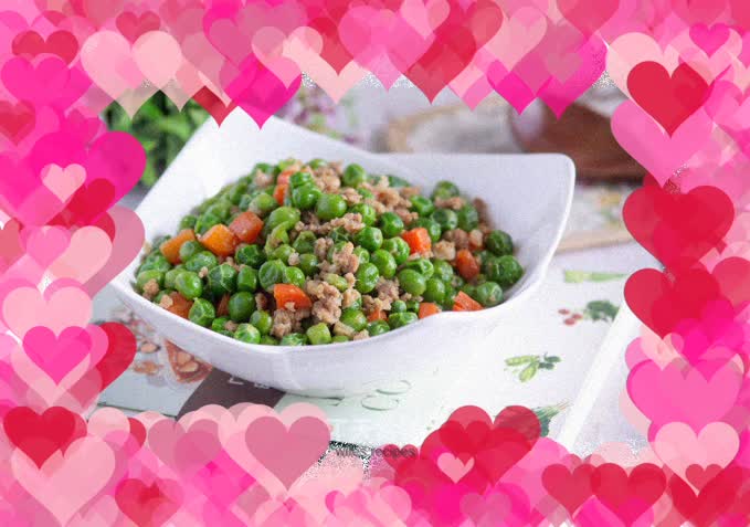 Stir-fried minced pork with peas