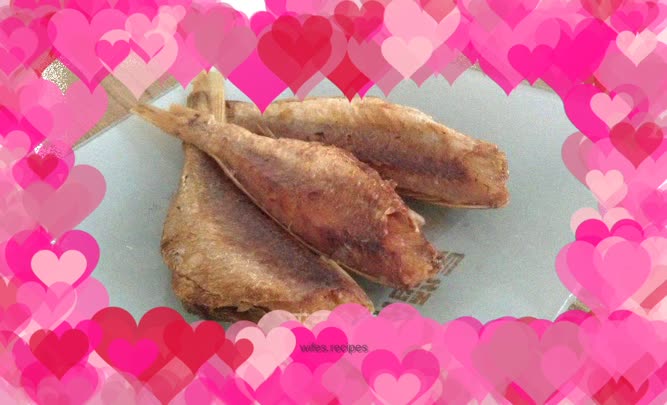Pan-fried salted fish
