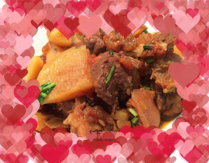 Braised Beef with Tomatoes and Potatoes