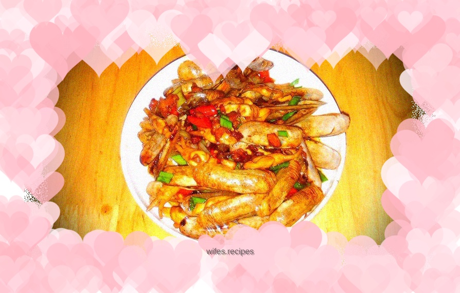 Spicy stir-fried razor clams