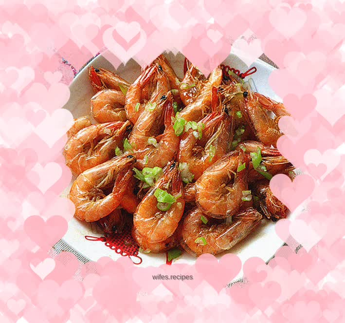 Fried shrimps in oil