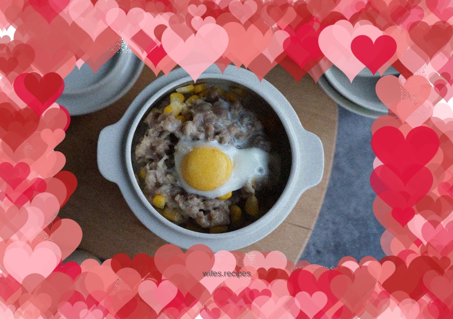 Egg and meat pie rice for one person