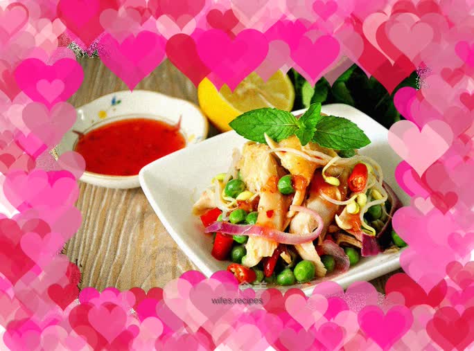 Summer refreshment【Thai Vegetable Chicken Salad】