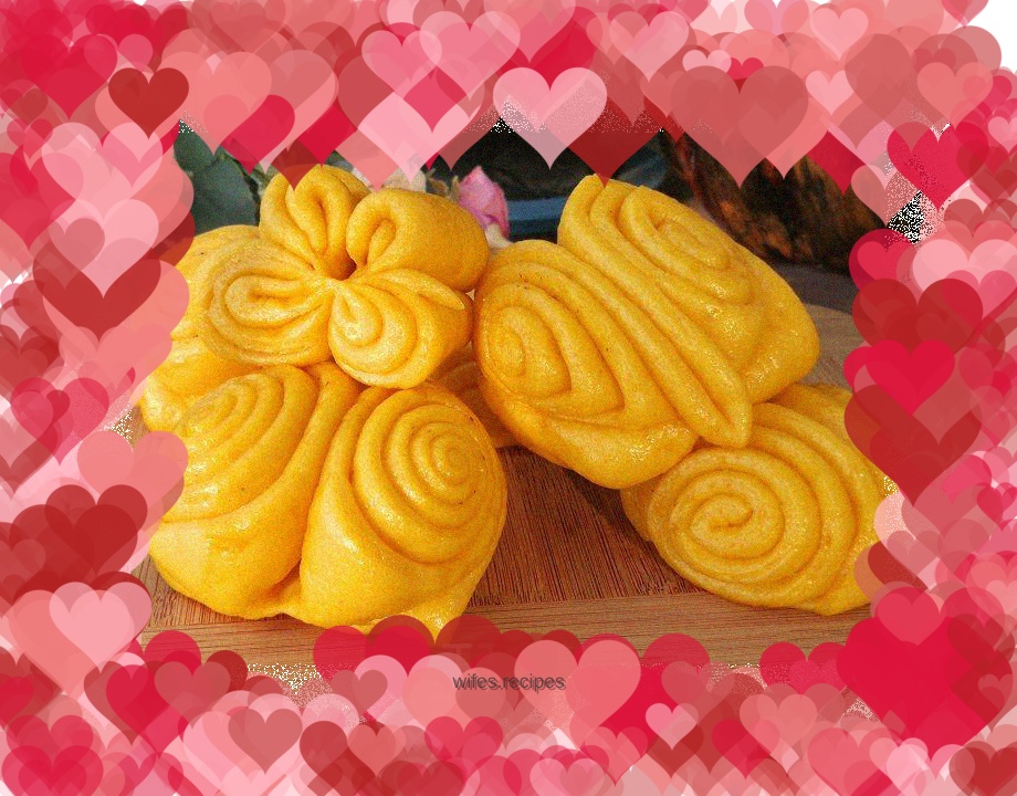 Salt and Pepper Pumpkin Rolls