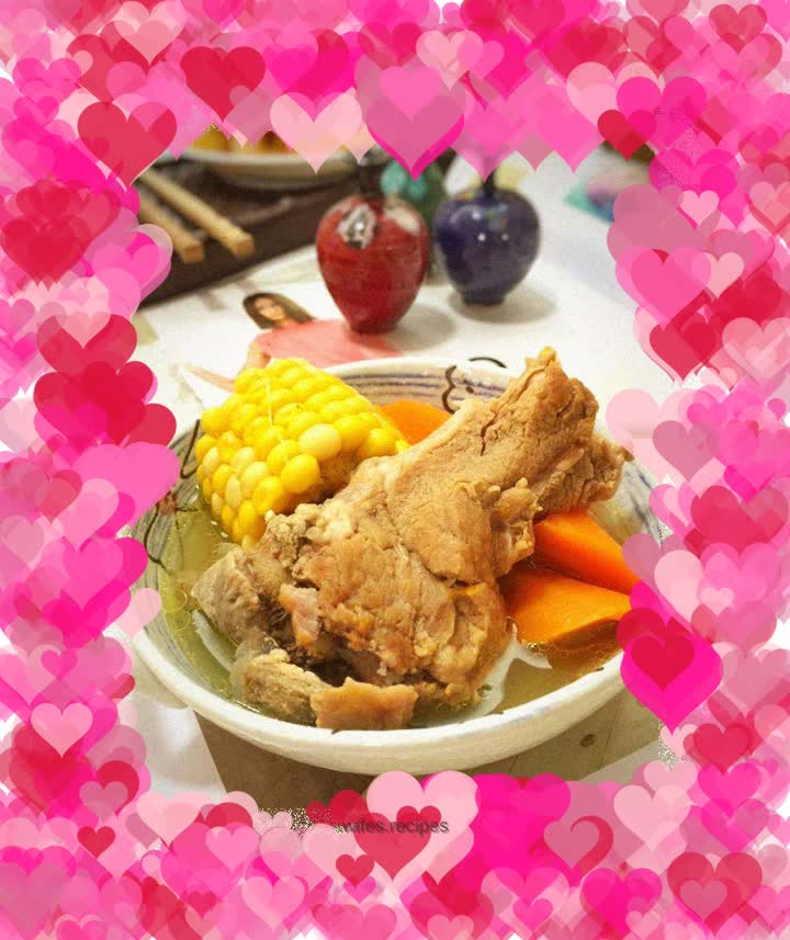 Carrot, corn and pork bone soup