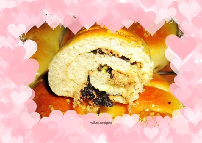 Seaweed and meat floss bread