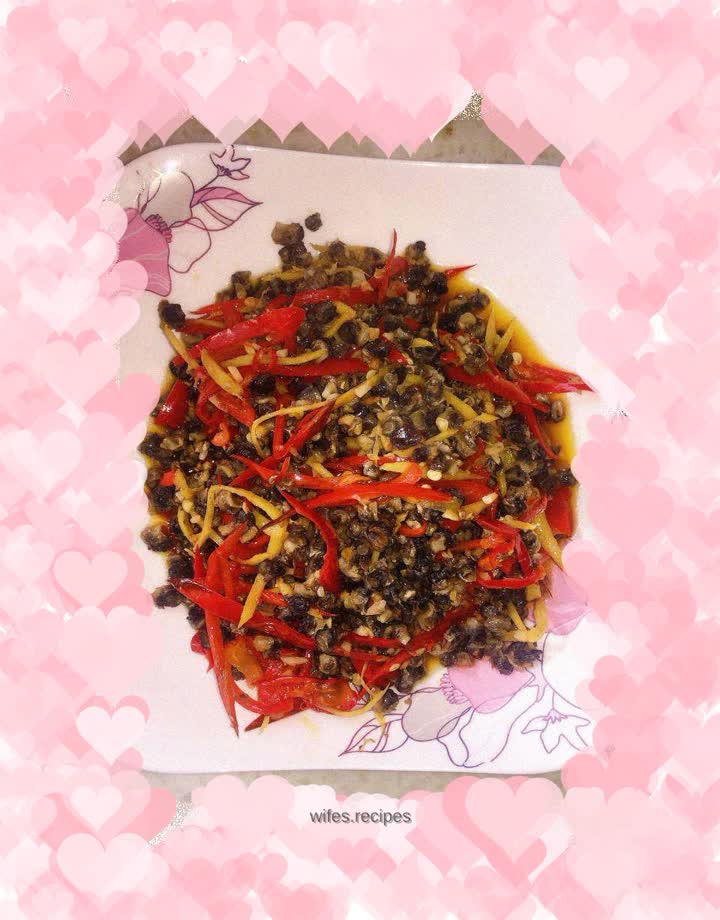 Stir-fried snail meat