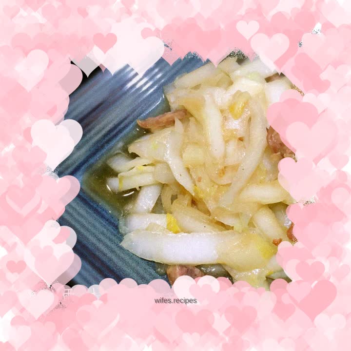 Sausage stir-fried vegetable stems