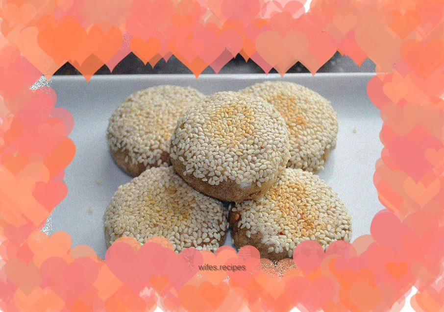Chess Shaobao with Salt and Pepper Sesame Sauce