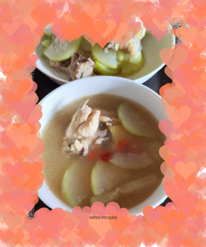 Zucchini and Chicken Bone Soup
