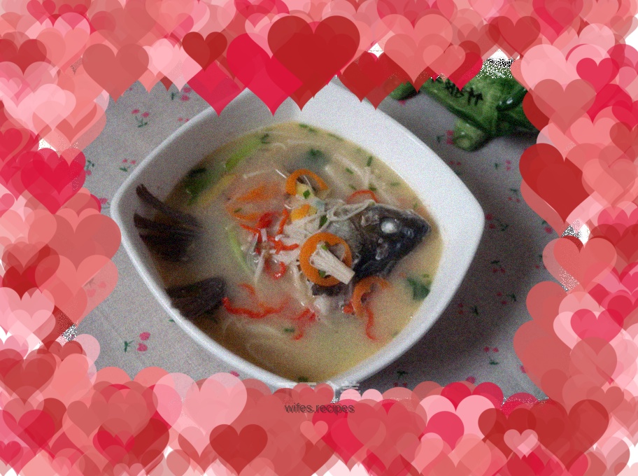 Enoki mushroom and crucian carp soup