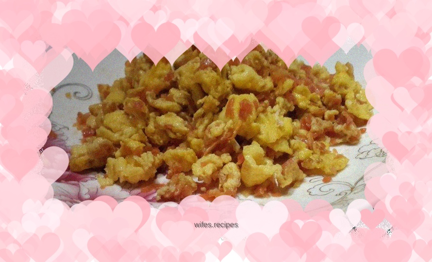 Scrambled eggs with carrots