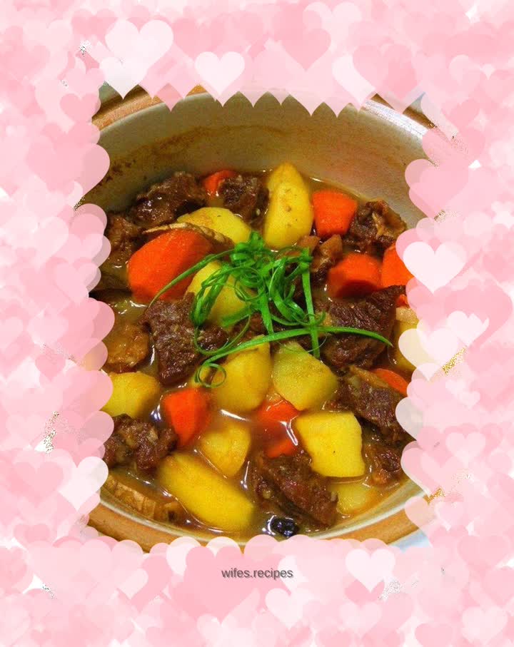 Braised beef brisket in pot