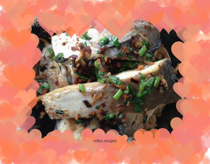 Pan-fried sea pomfret