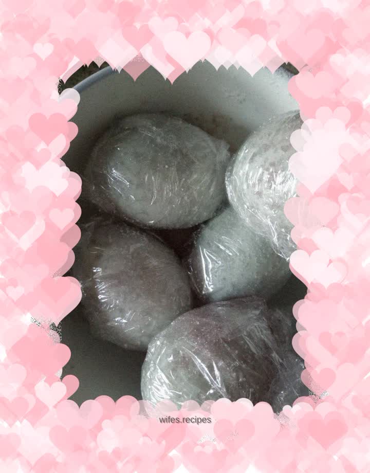 Homemade salted duck eggs