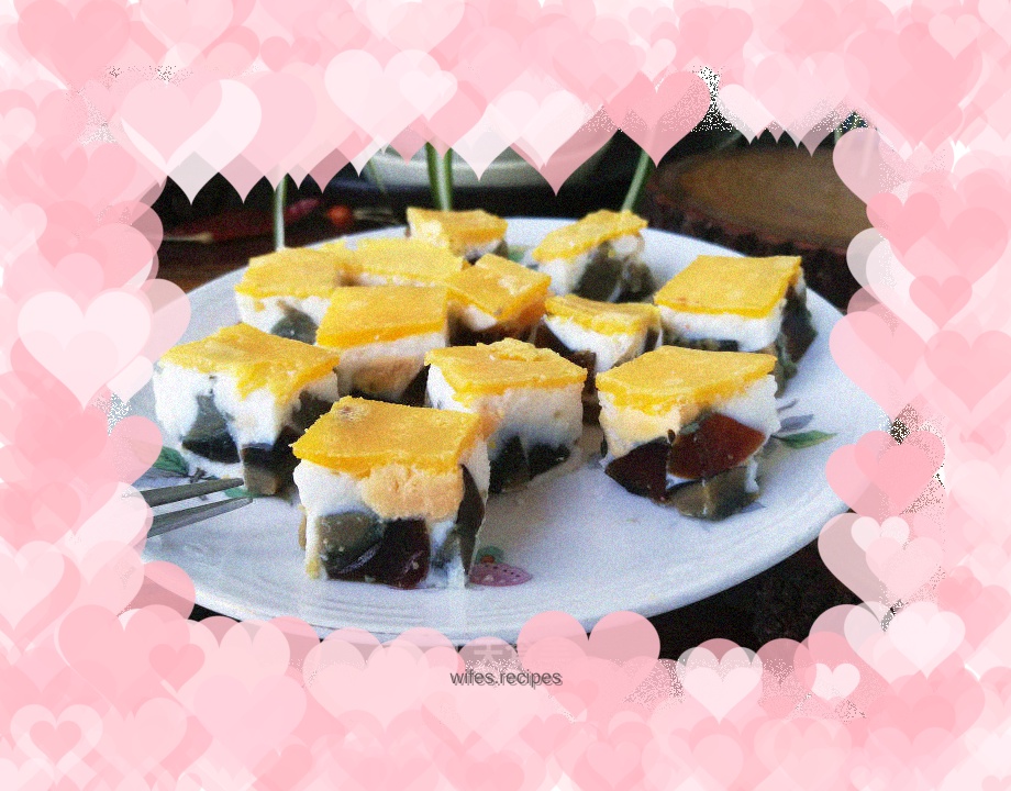 Three-color steamed eggs