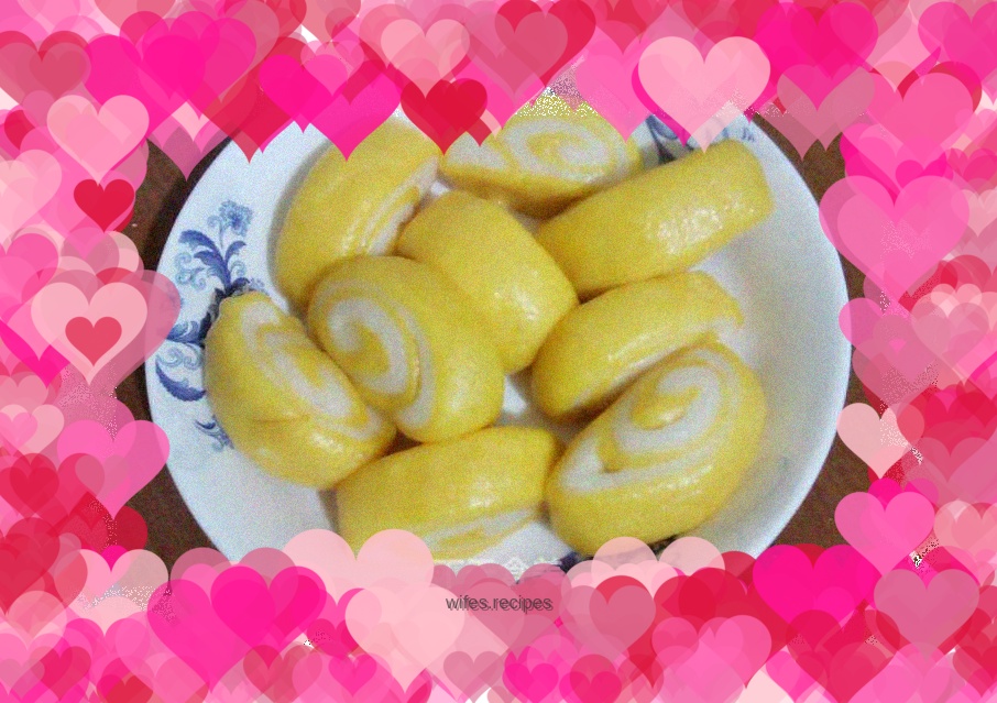 Pumpkin steamed buns