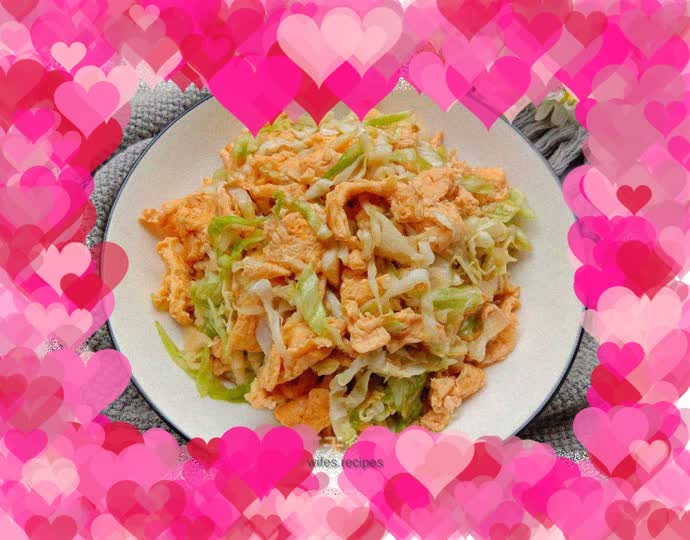 Scrambled eggs with cabbage