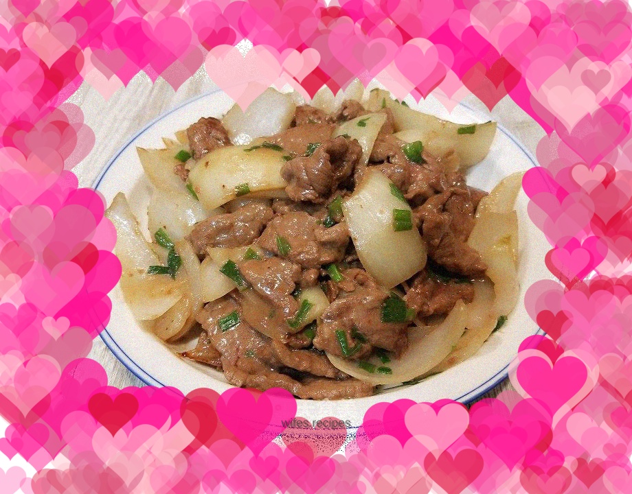 Stir-fried beef with onions