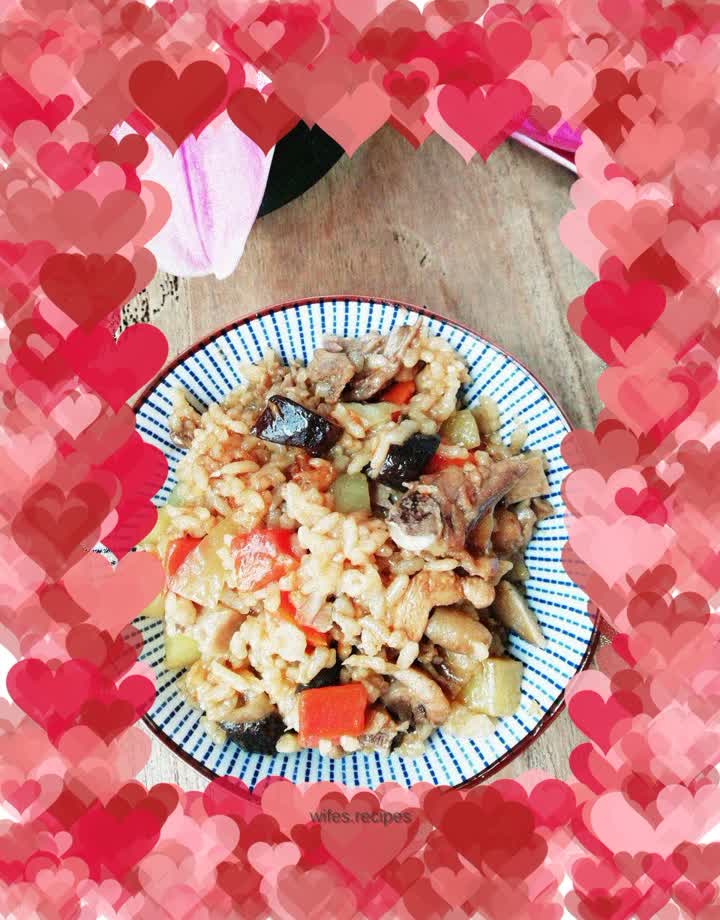 Braised Chicken Rice with Mushrooms