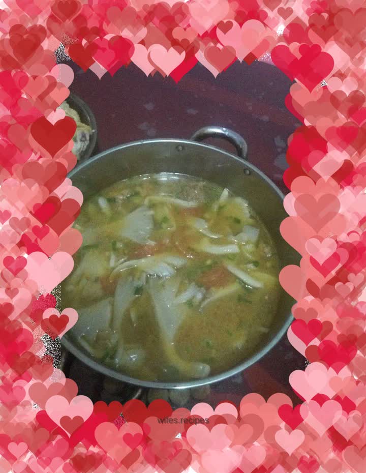 Tomato and Mushroom Meatball Soup