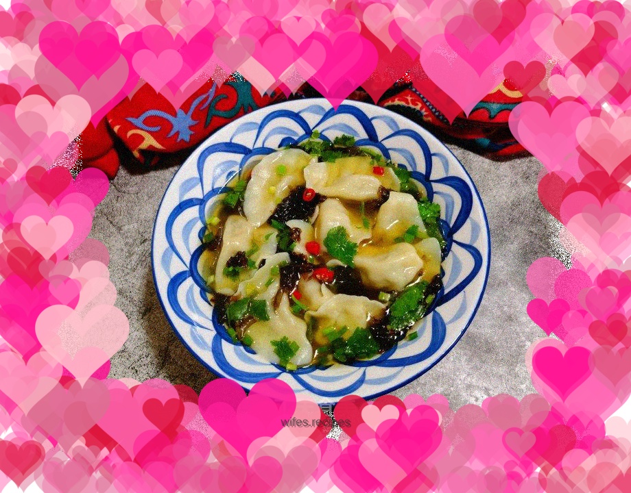 Sophora japonica and leek pork dumplings