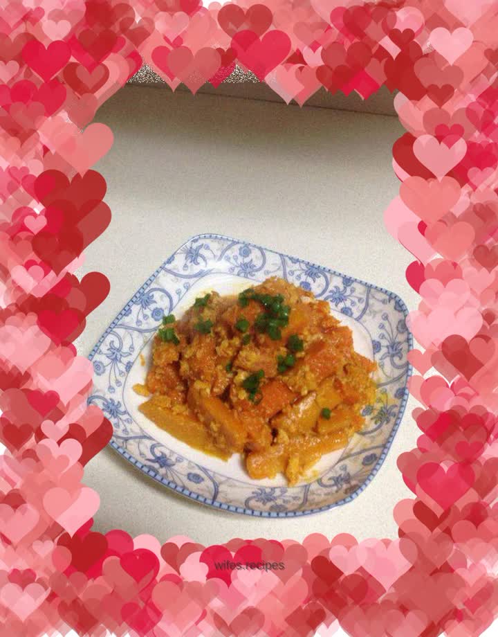 Baked pumpkin with egg yolk