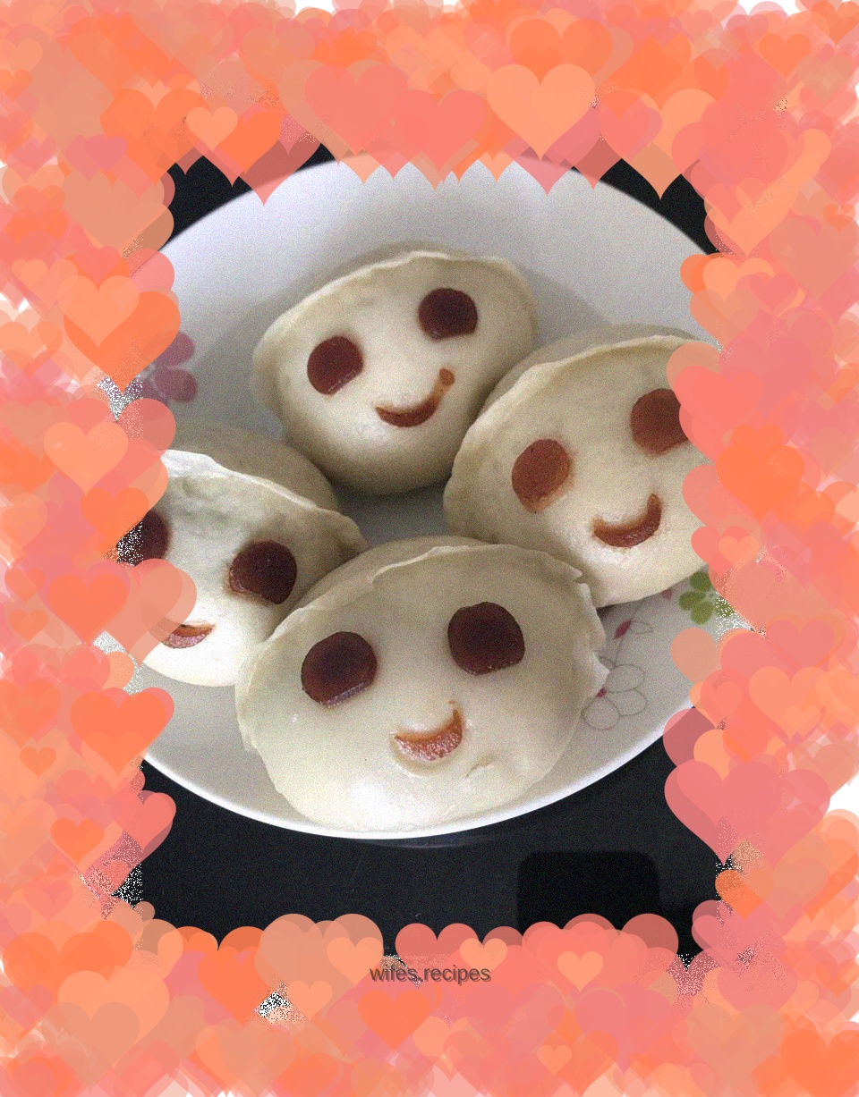 Cute smiling nut buns