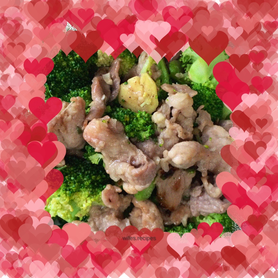 Stir-fried pork slices with broccoli