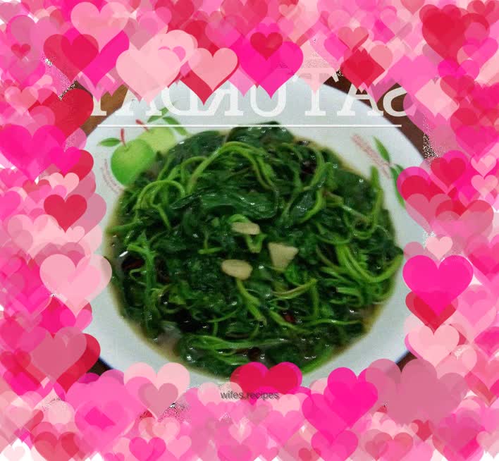 Stir-fried gray vegetables