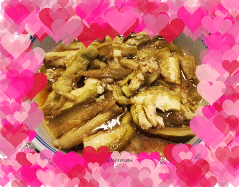 Steamed eggplant with garlic
