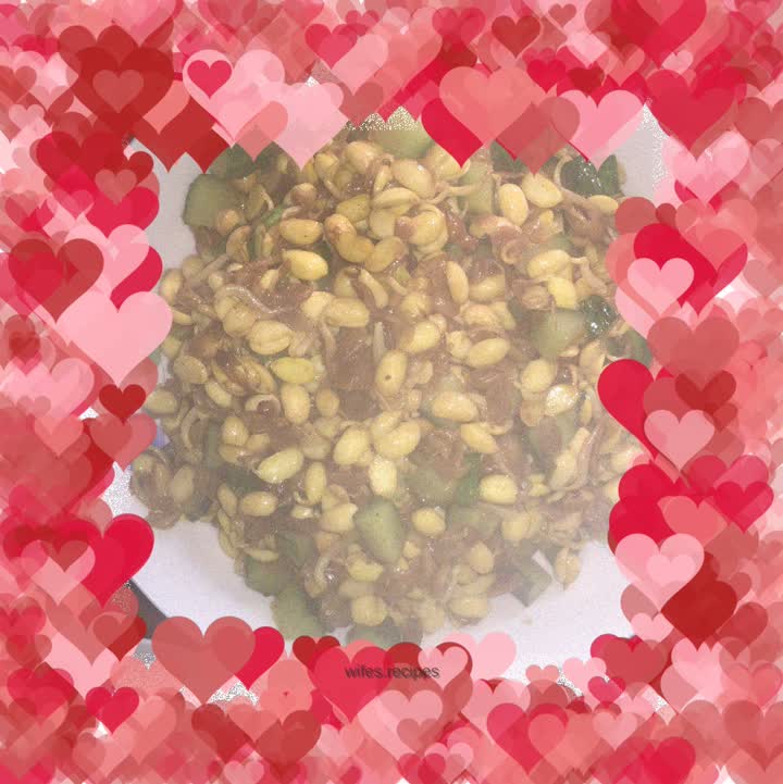 Stir-fried soybeans with diced cucumbers