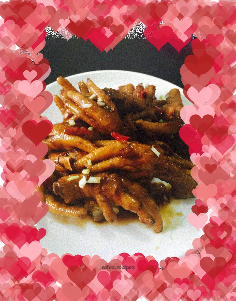 Braised chicken feet