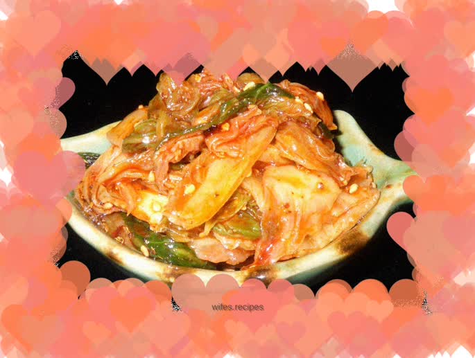 Flavored red oil spicy cabbage