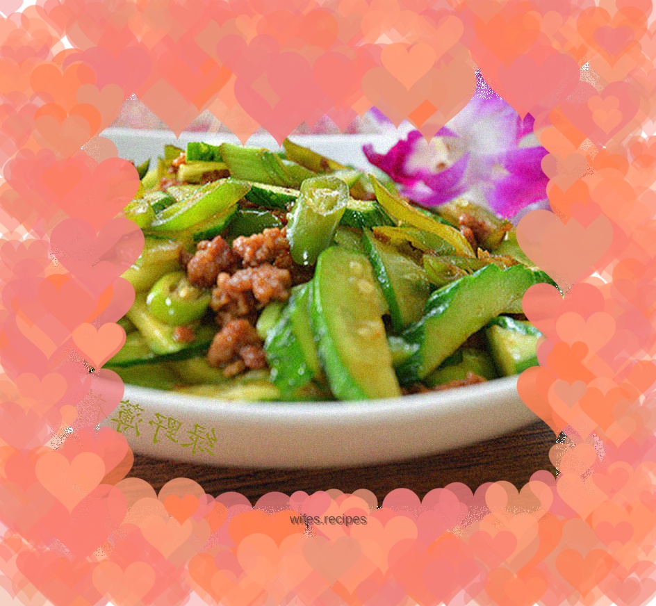 Sauce-flavored minced pork and cucumber