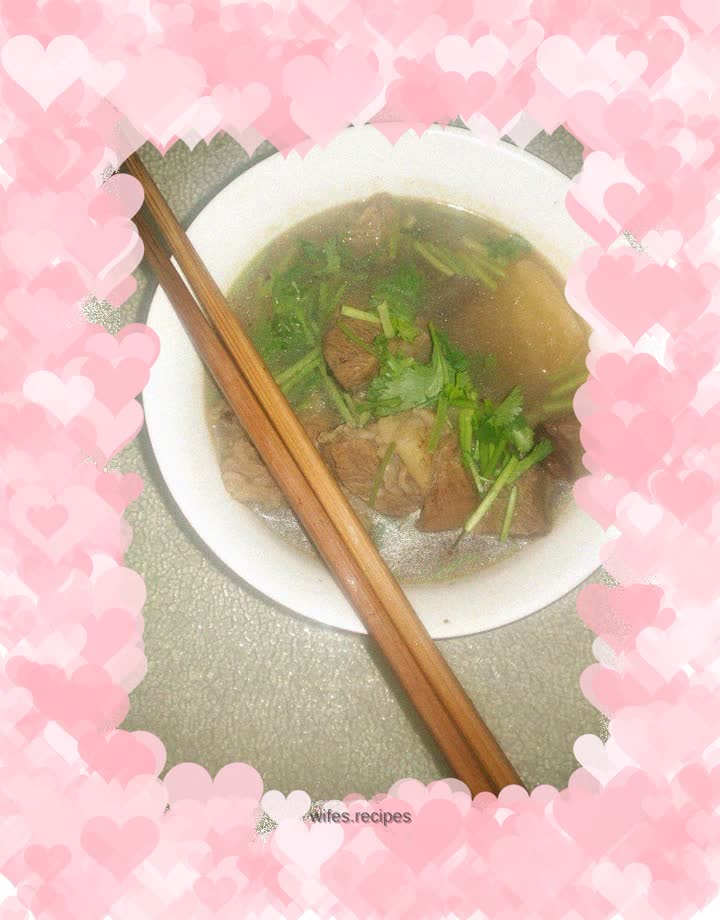Beef stewed with white radish