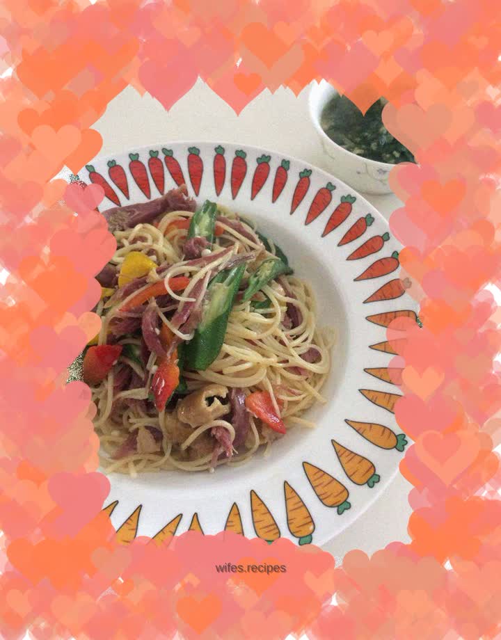 Macaroni with goose and okra