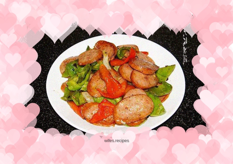 Homemade red sausage and fried green pepper, beautiful and delicious