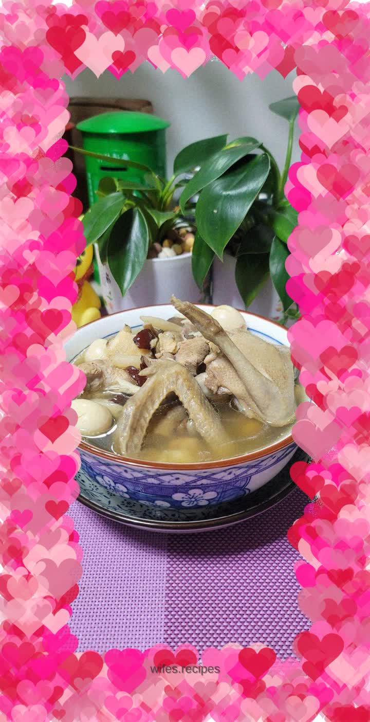 Red Ginseng Stewed Pigeon Soup