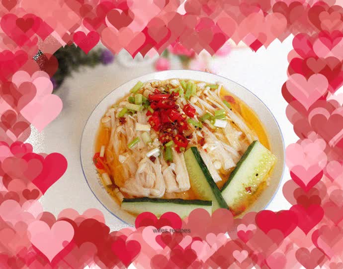 Summer side dish to cool off the heat, cold and spicy enoki mushrooms