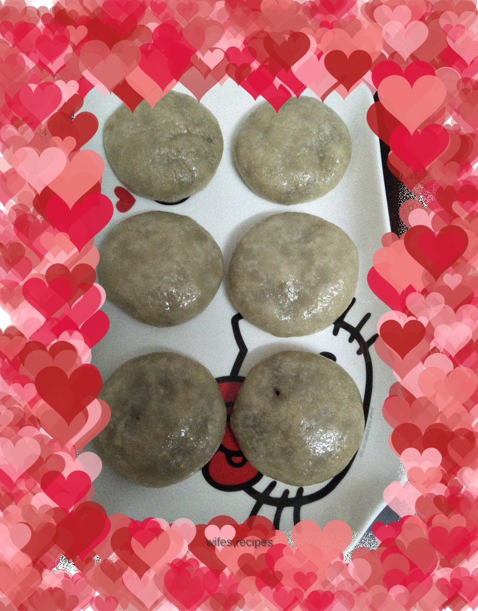 Glutinous rice and peanut cake