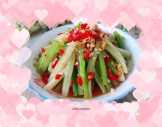 Lemon chopped pepper mixed with celery