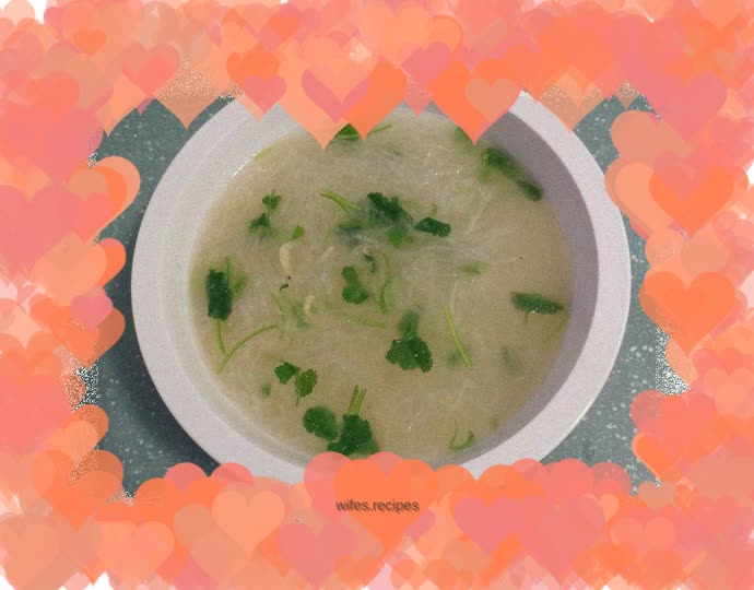 Shrimp skin and shredded radish soup