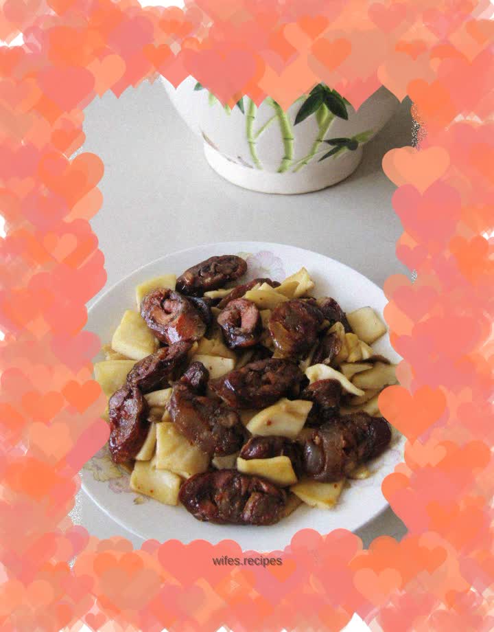 Stir-fried king oyster mushrooms with sausage