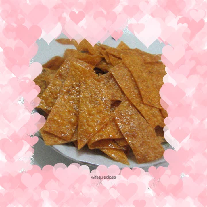 Fried dry sweet potato chips