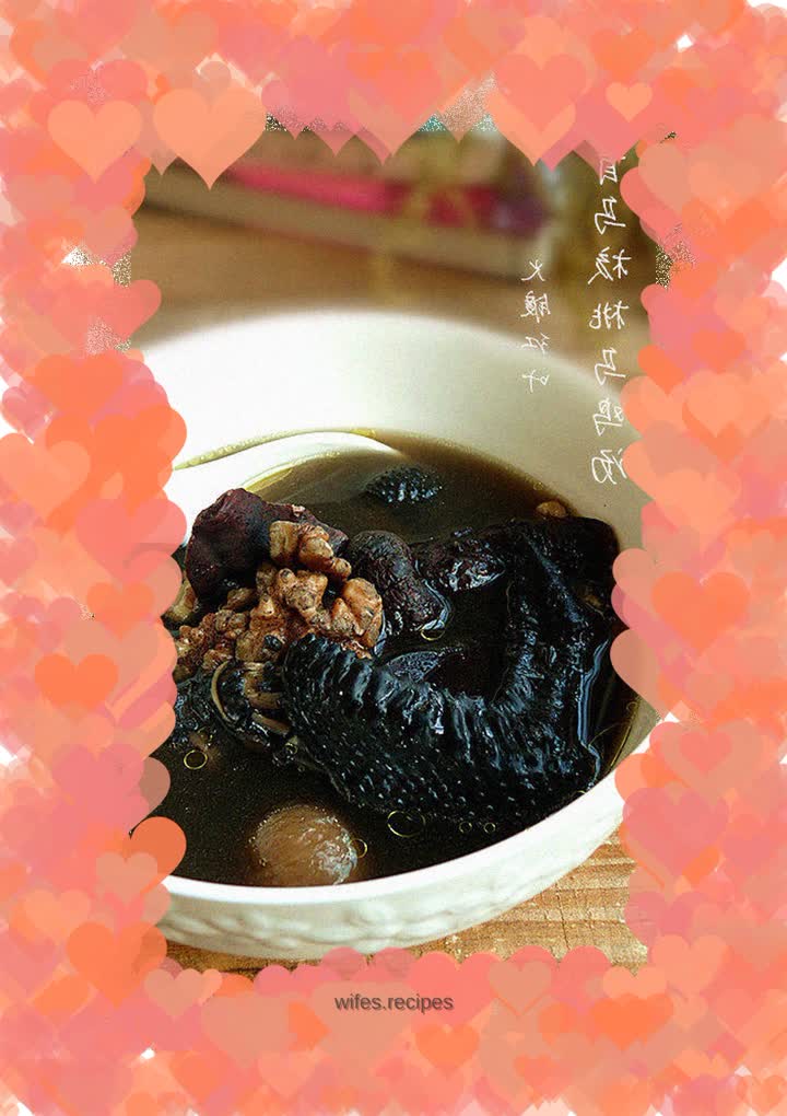 Shouwu walnut black chicken soup