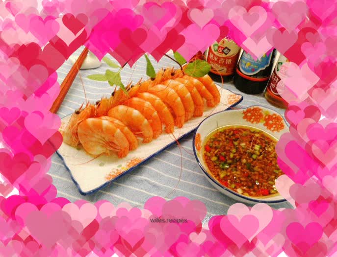 The key to whether the boiled prawns are delicious or not lies in the dipping sauce