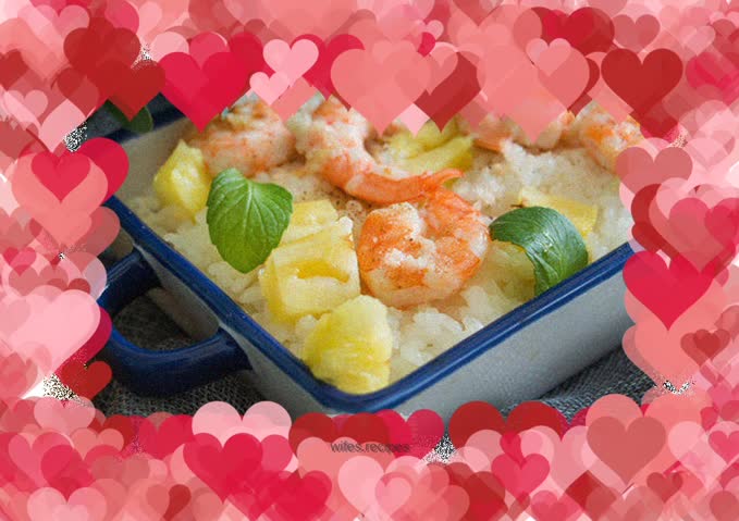 Grilled rice with pineapple and shrimp